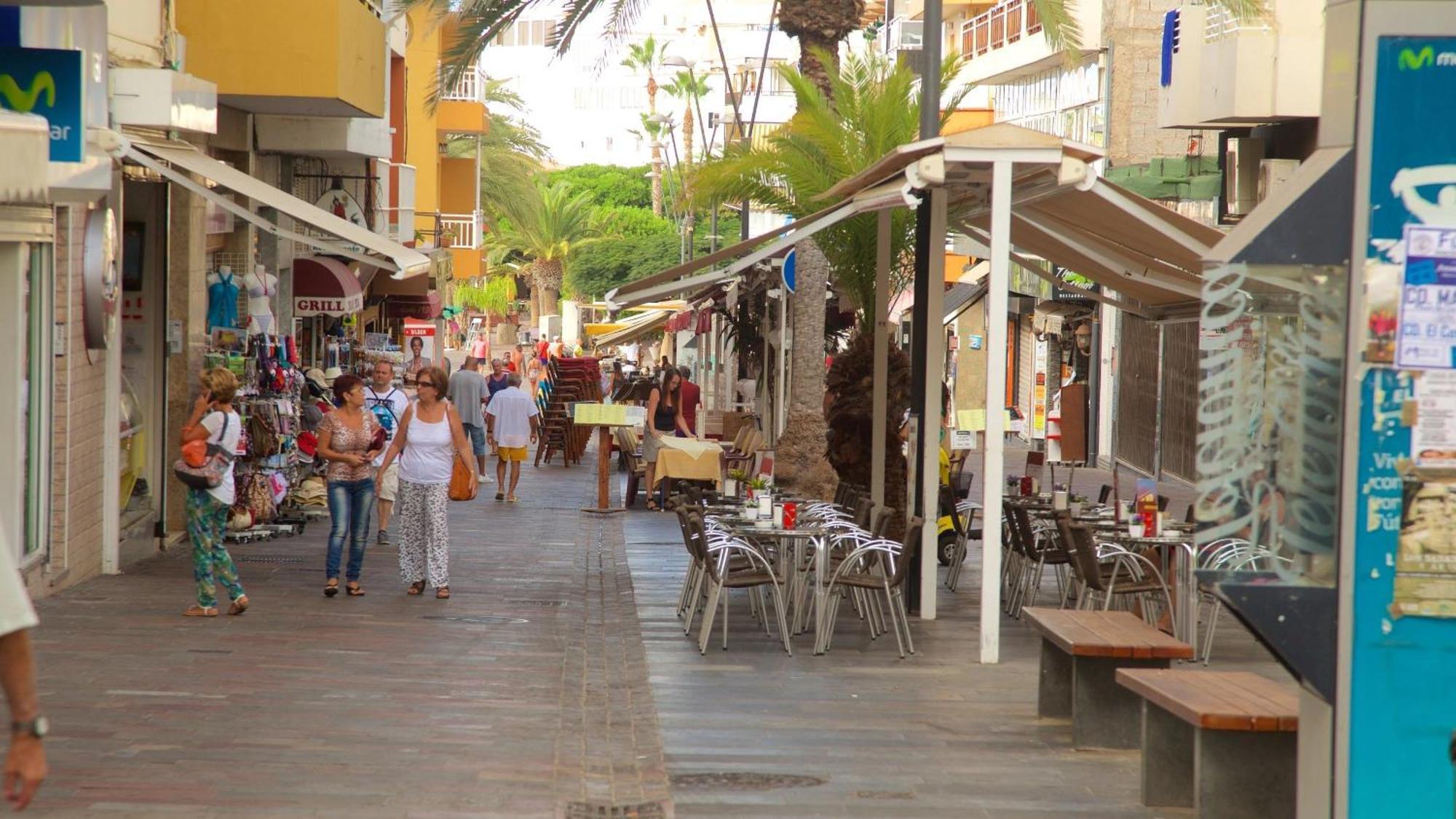 Few Steps From The Beach Hostel In Los Cristianos Arona  Exteriör bild